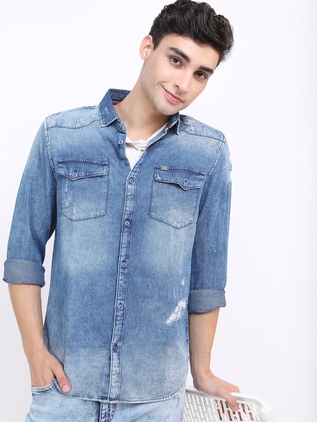 

LOCOMOTIVE Men Blue Slim Fit Faded Casual Shirt