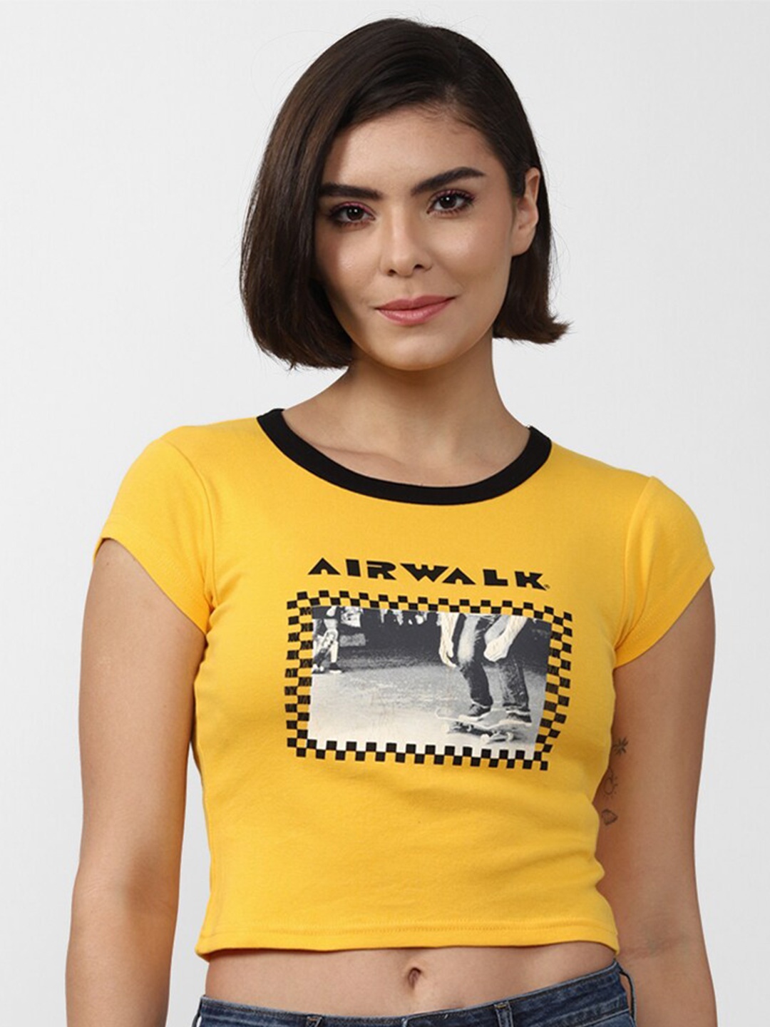 

FOREVER 21 Women Yellow Printed Crop T-shirt
