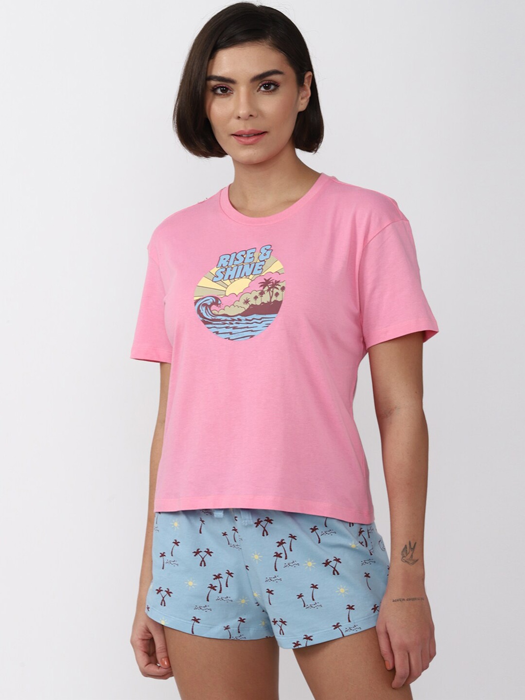 

FOREVER 21 Women Pink & Blue Printed Pure Cotton Night Suit