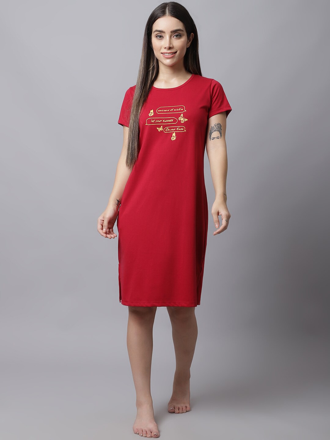 

Shararat Red Printed Cotton Nightdress