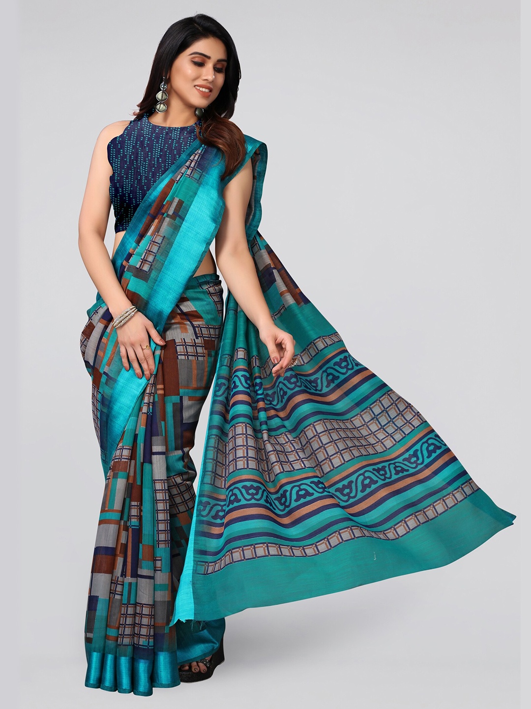 

MIRCHI FASHION Women Turquoise Blue & Brown Saree