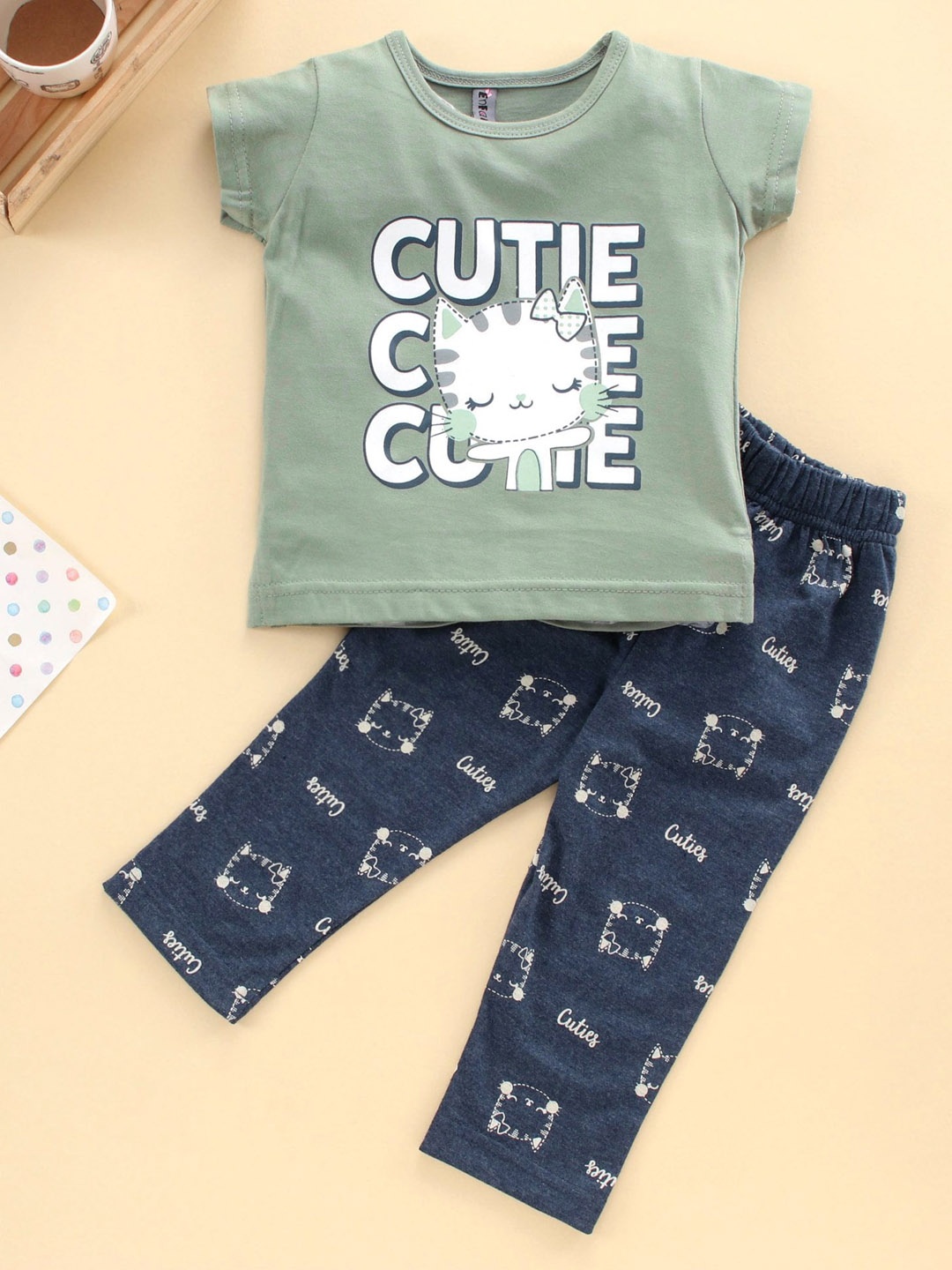 

Enfance Girls Green & Blue Printed Night suit