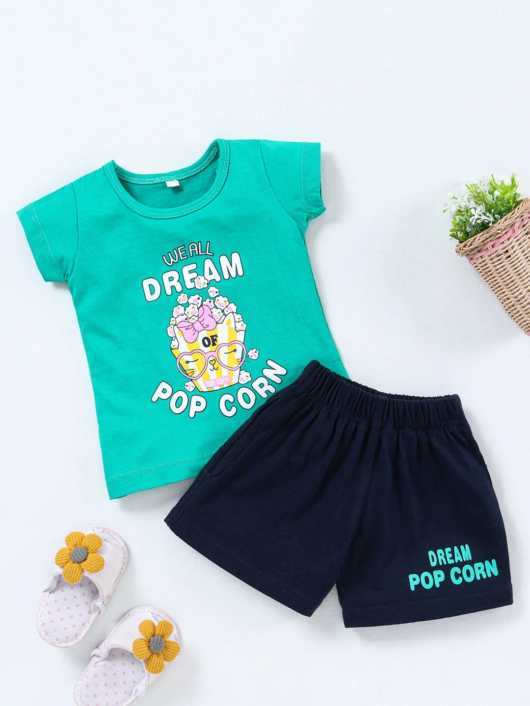 

Enfance Girls Green & Blue Printed Night suit