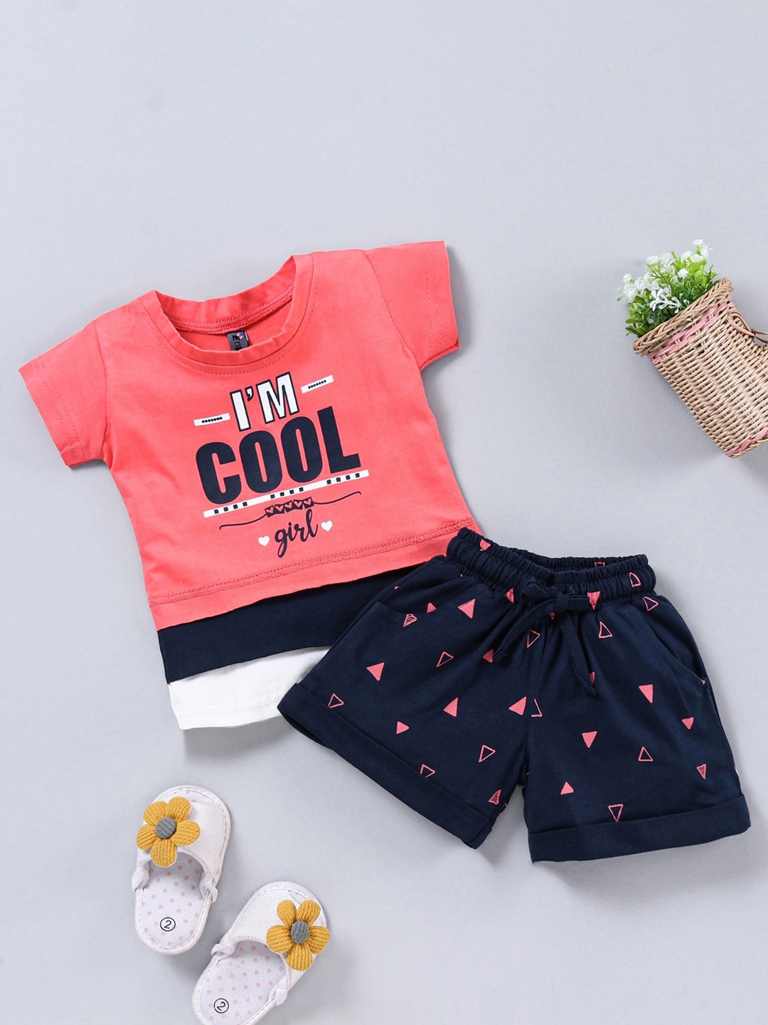 

Enfance Girls Pink & Blue Printed Night suit