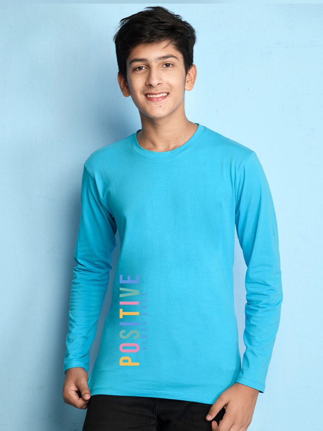 

NUSYL Boys Blue Solid T-shirt