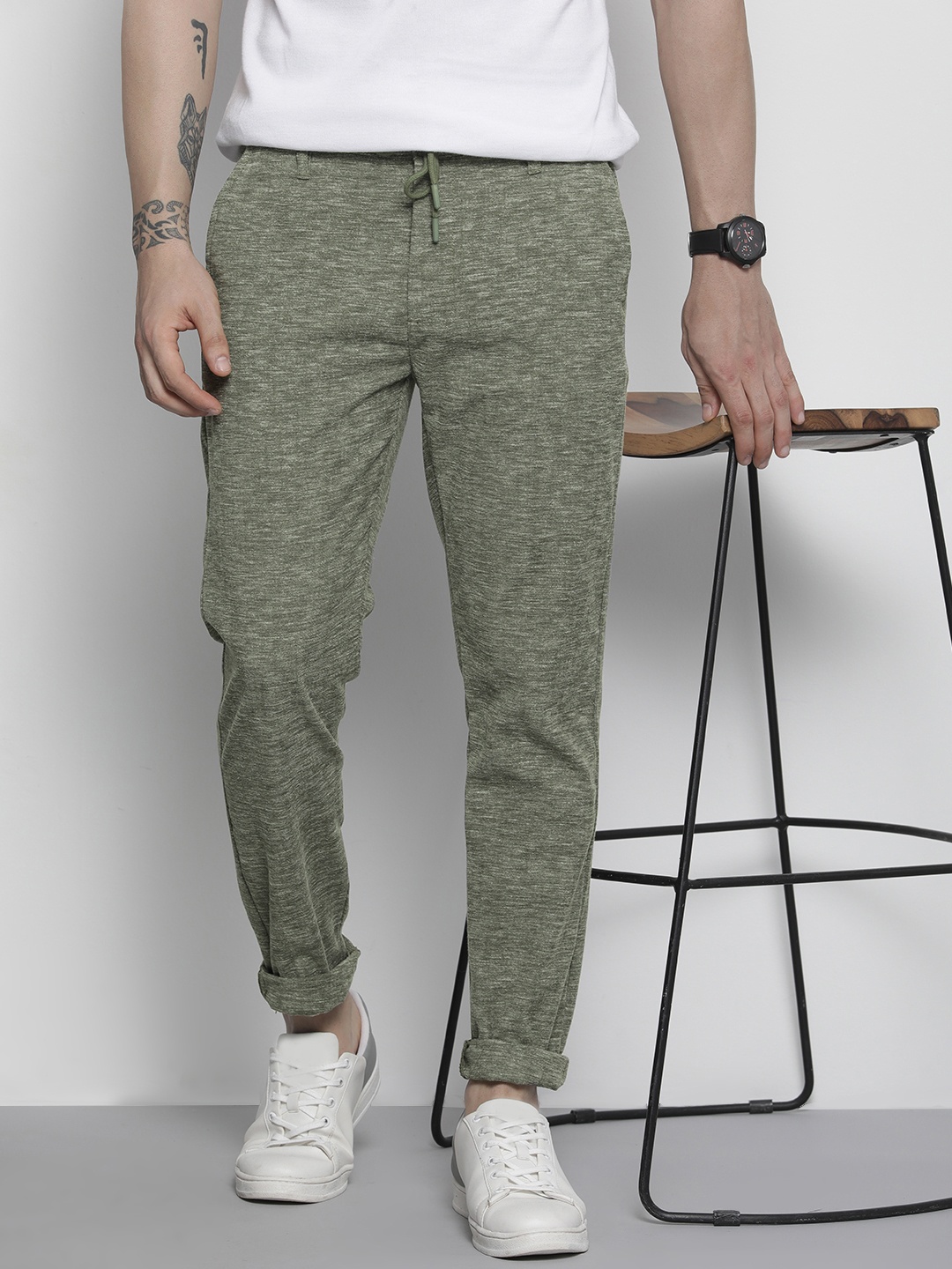 

The Indian Garage Co Men Trousers, Olive