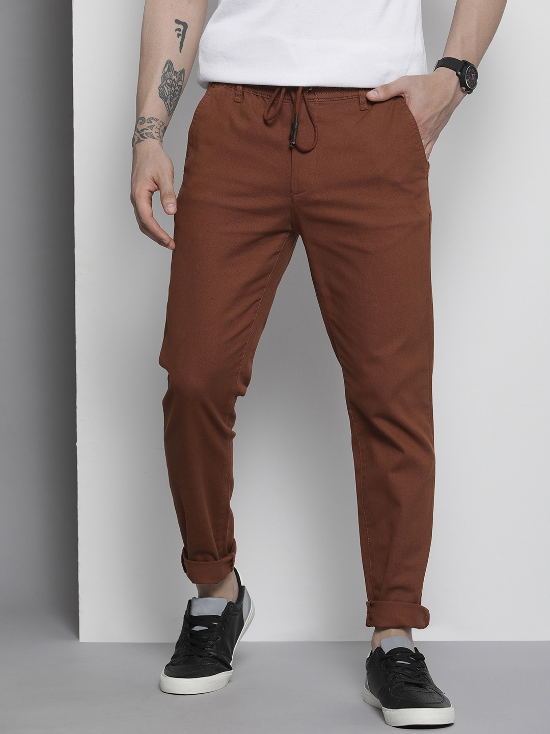 

The Indian Garage Co Men Trousers, Rust
