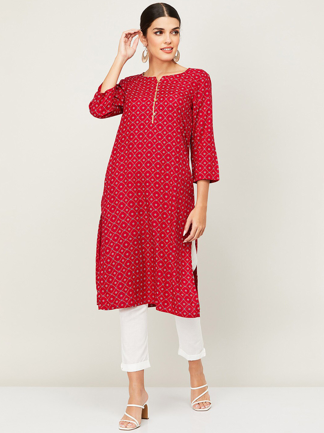 

Melange by Lifestyle Women Red Geometric Printed Thread Work Kurta