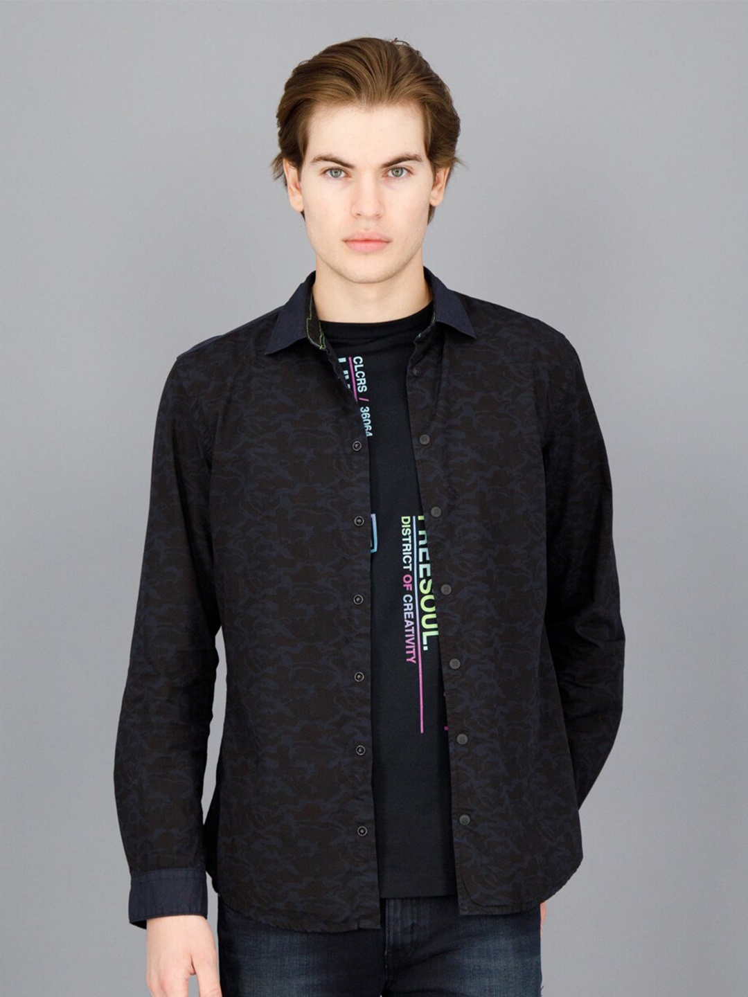 

FREESOUL Men Blue Slim Fit Printed Pure Cotton Casual Shirt