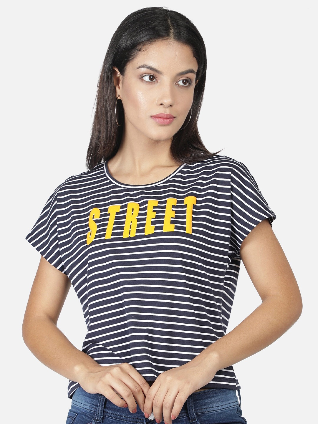 

NUEVOSDAMAS Women Blue Striped T-shirt