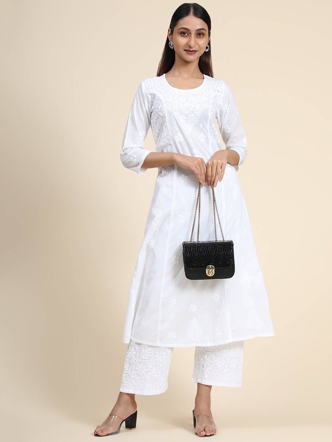 

HOUSE OF KARI Women White Floral Embroidered Chikankari Kurta