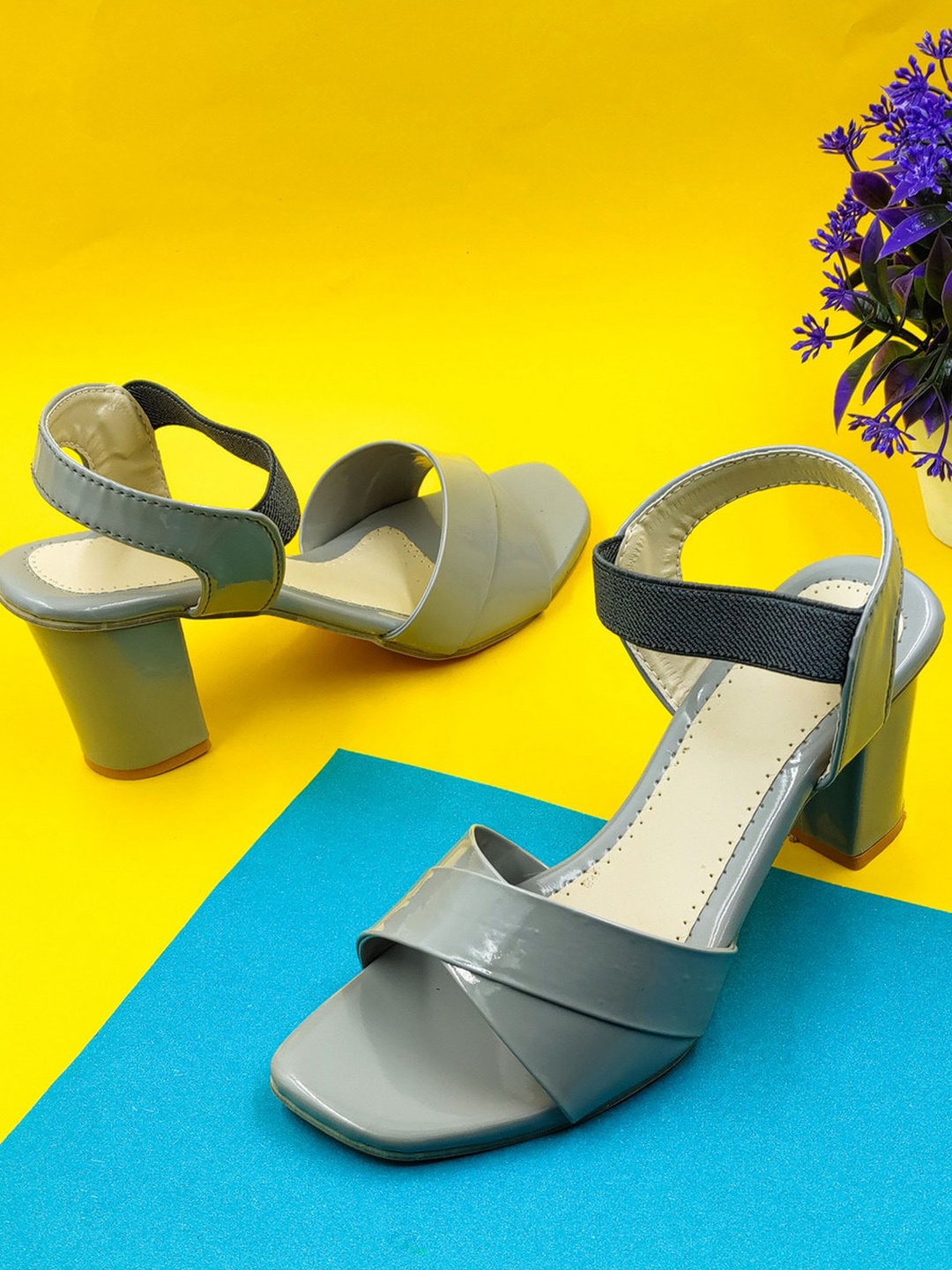 

Sayera Grey Colourblocked Party Block Sandals with Bows