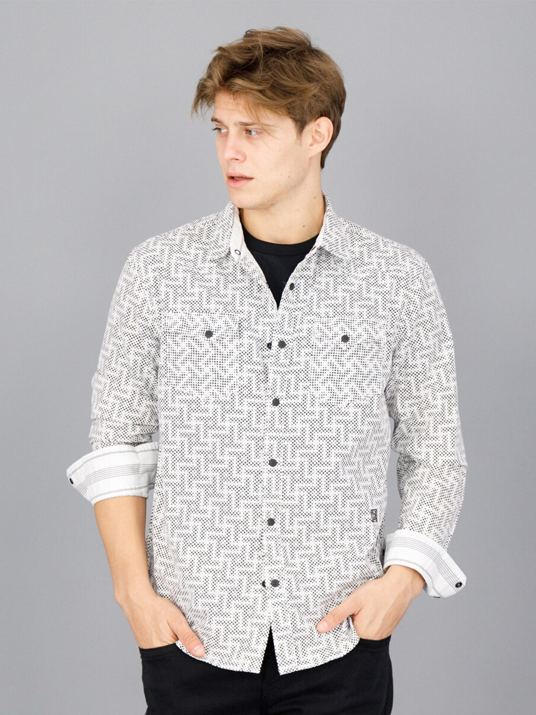 

FREESOUL Men White Slim Fit Printed Pure Cotton Casual Shirt