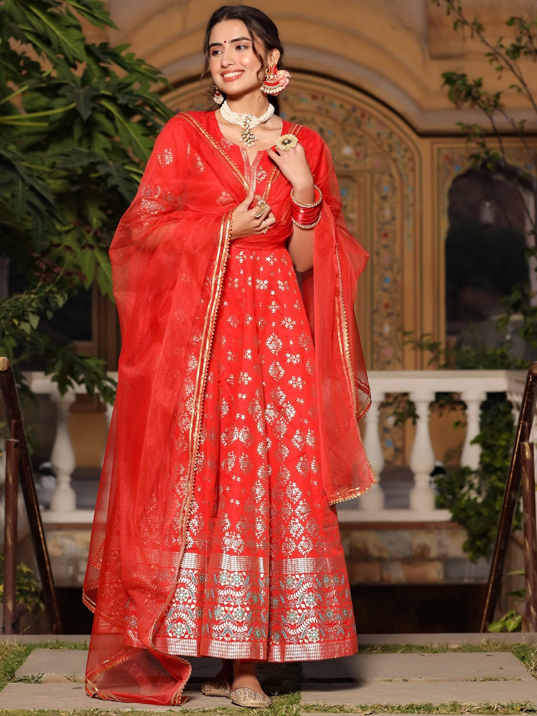 

mirari Women Red Ethnic Motifs Printed Handloom Anarkali Kurta