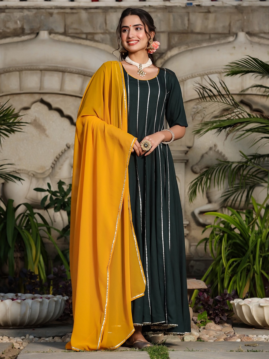 

mirari Women Green Gotta Patti Handloom Anarkali Kurta with Dupatta