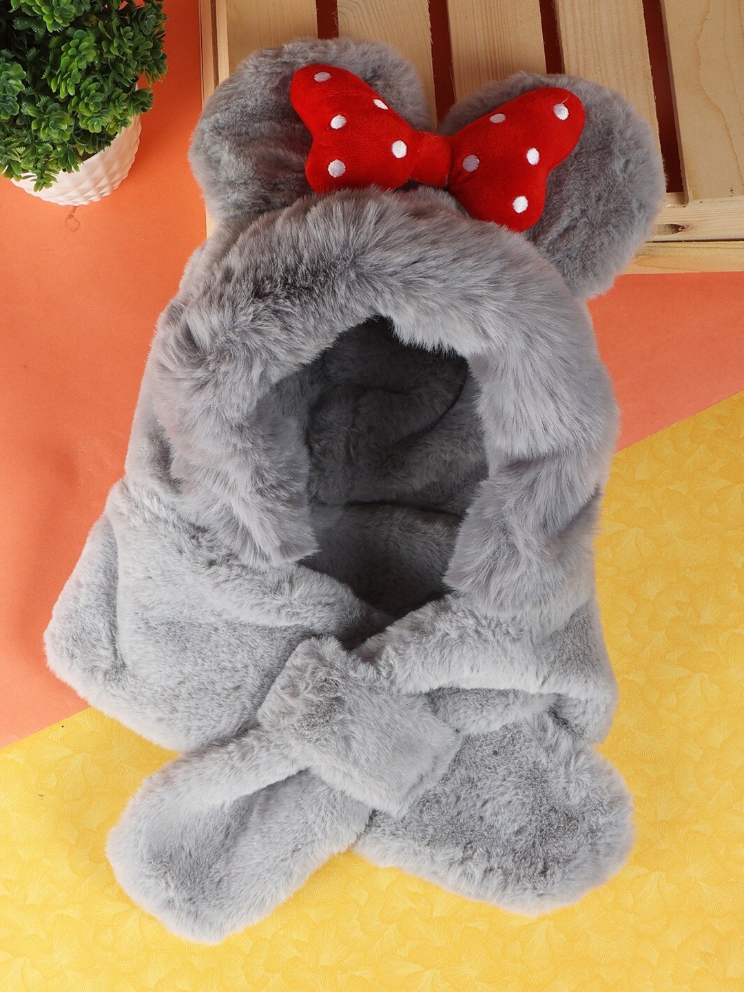 

PASSION PETALS Girls Grey & Red Bow Style Muffler Cap
