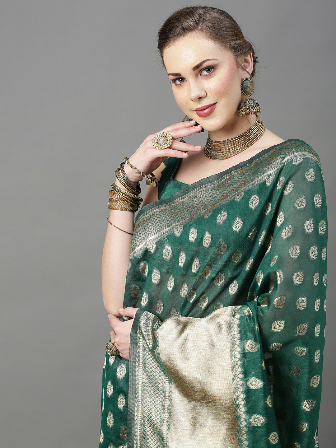 

Mitera Green & Gold-Toned Woven Design Zari Silk Cotton Saree