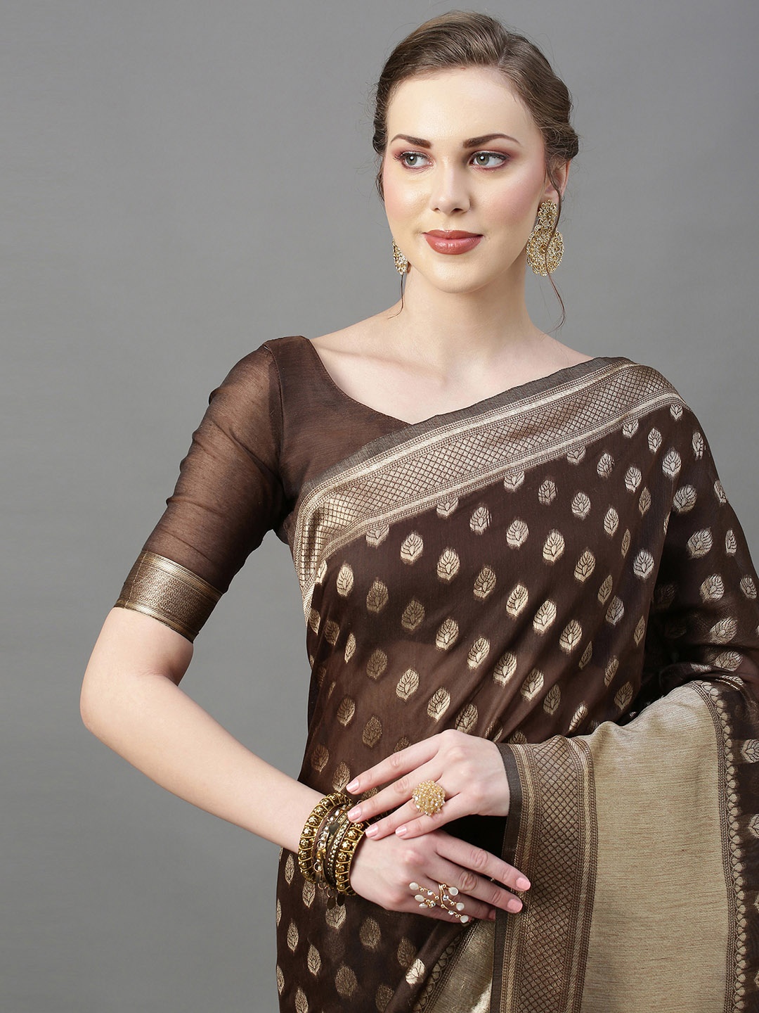 

Mitera Brown & Gold-Toned Woven Design Zari Silk Cotton Saree