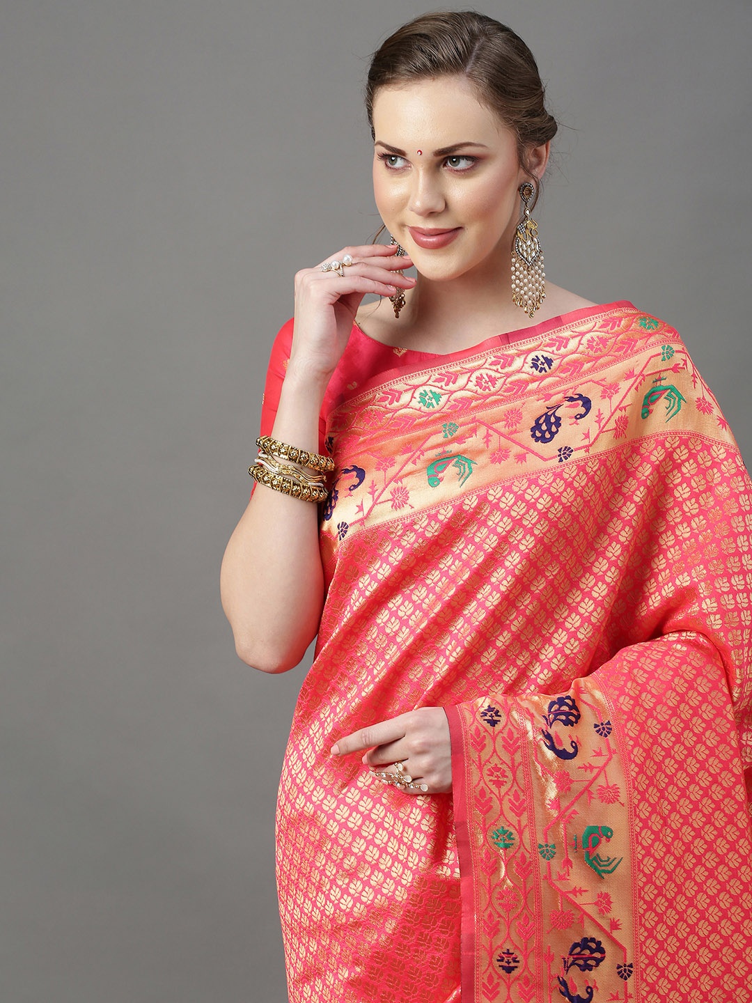 

Mitera Pink & Gold Woven Design Zari Silk Blend Paithani Saree With Matching Blouse