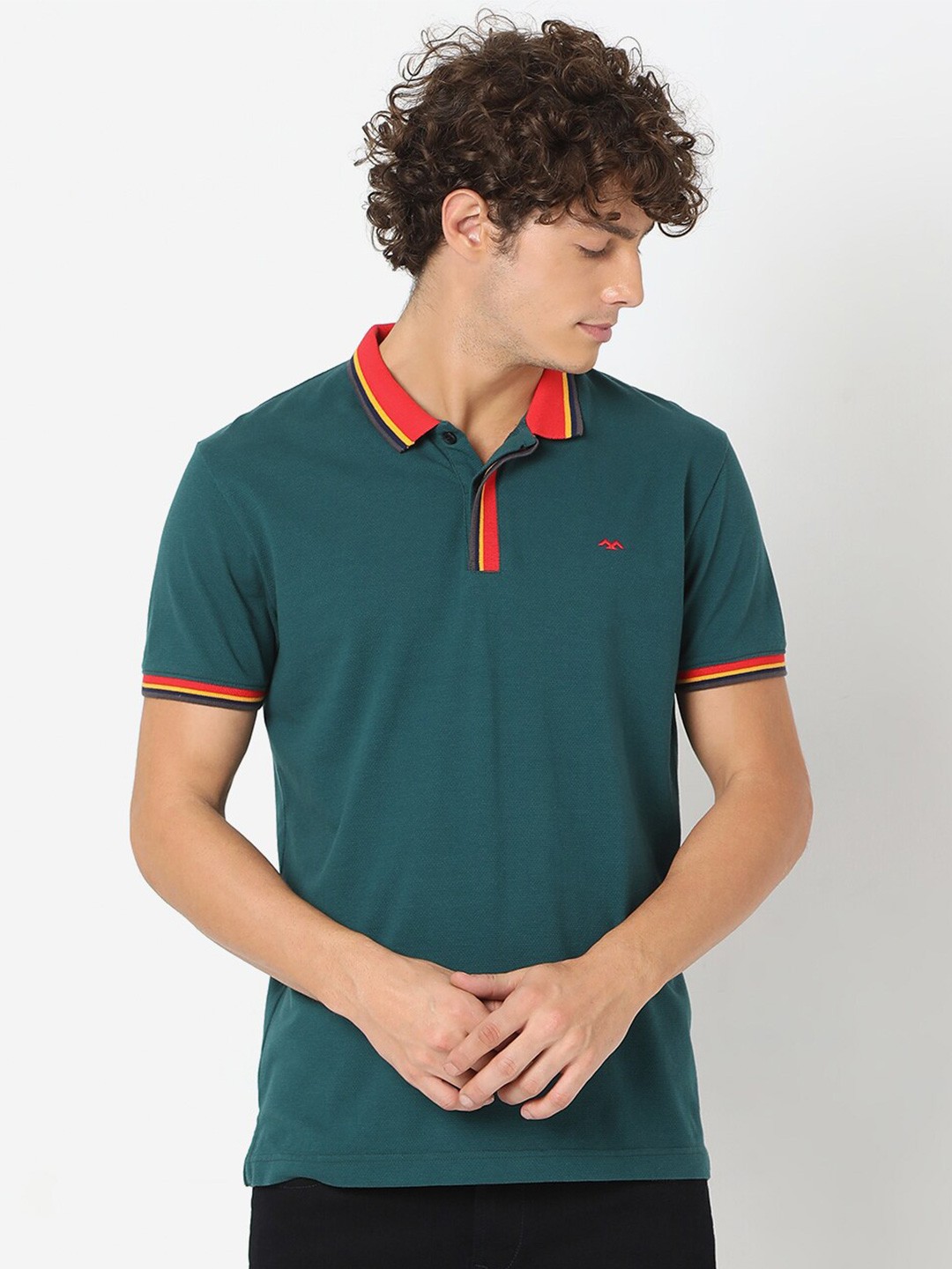 

Mufti Men Green Polo Collar Slim Fit T-shirt
