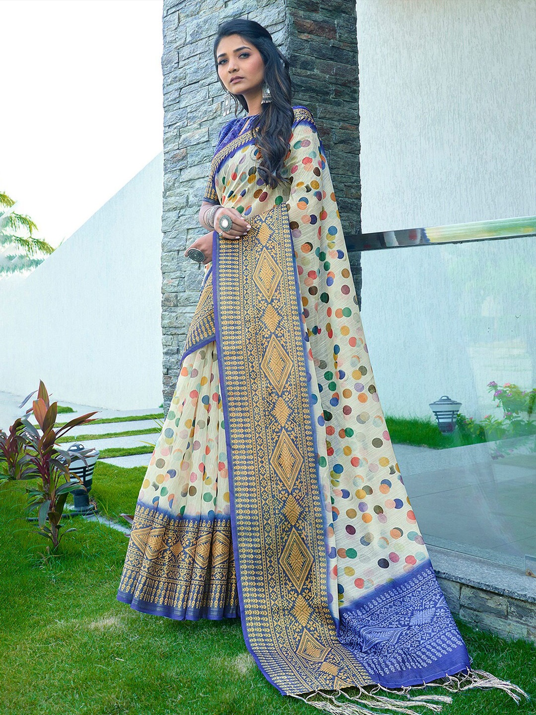 

Mitera Women Off White & Blue Satin Banarasi Saree With Matching Blouse