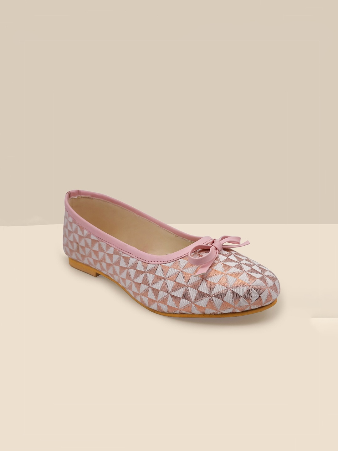 

Kids Ville Girls Pink Printed Ballerinas with Bows Flats