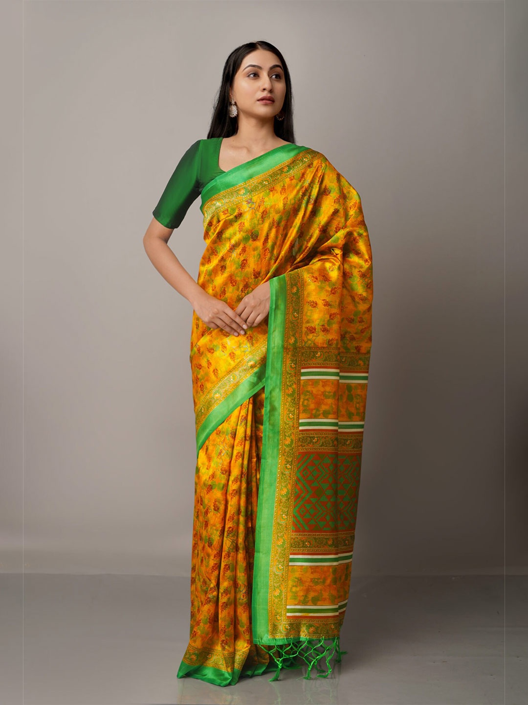 

Unnati Silks Yellow & Green Floral Art Silk Bandhani Saree