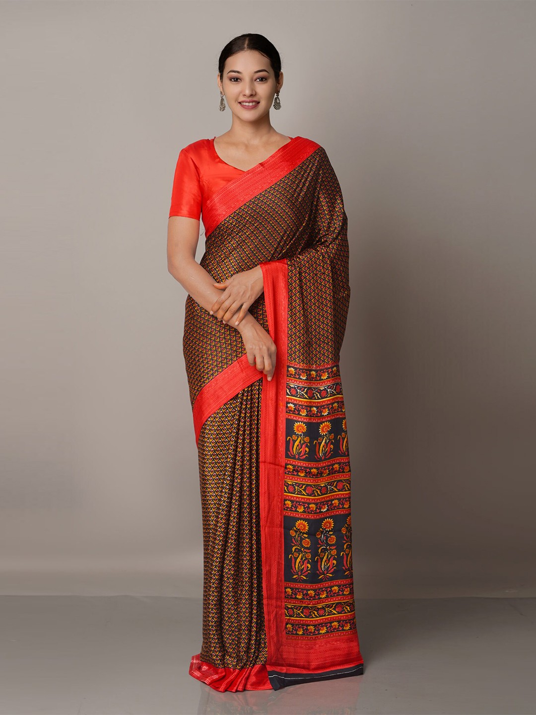 

Unnati Silks Black & Red Floral Block Print Saree