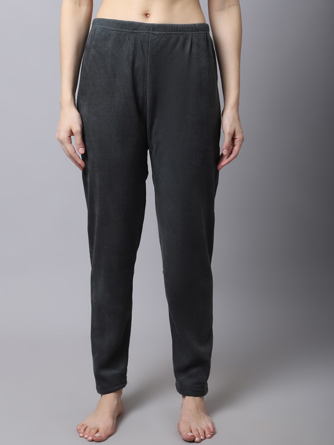 

TAG 7 Women Grey Solid Lounge Pant