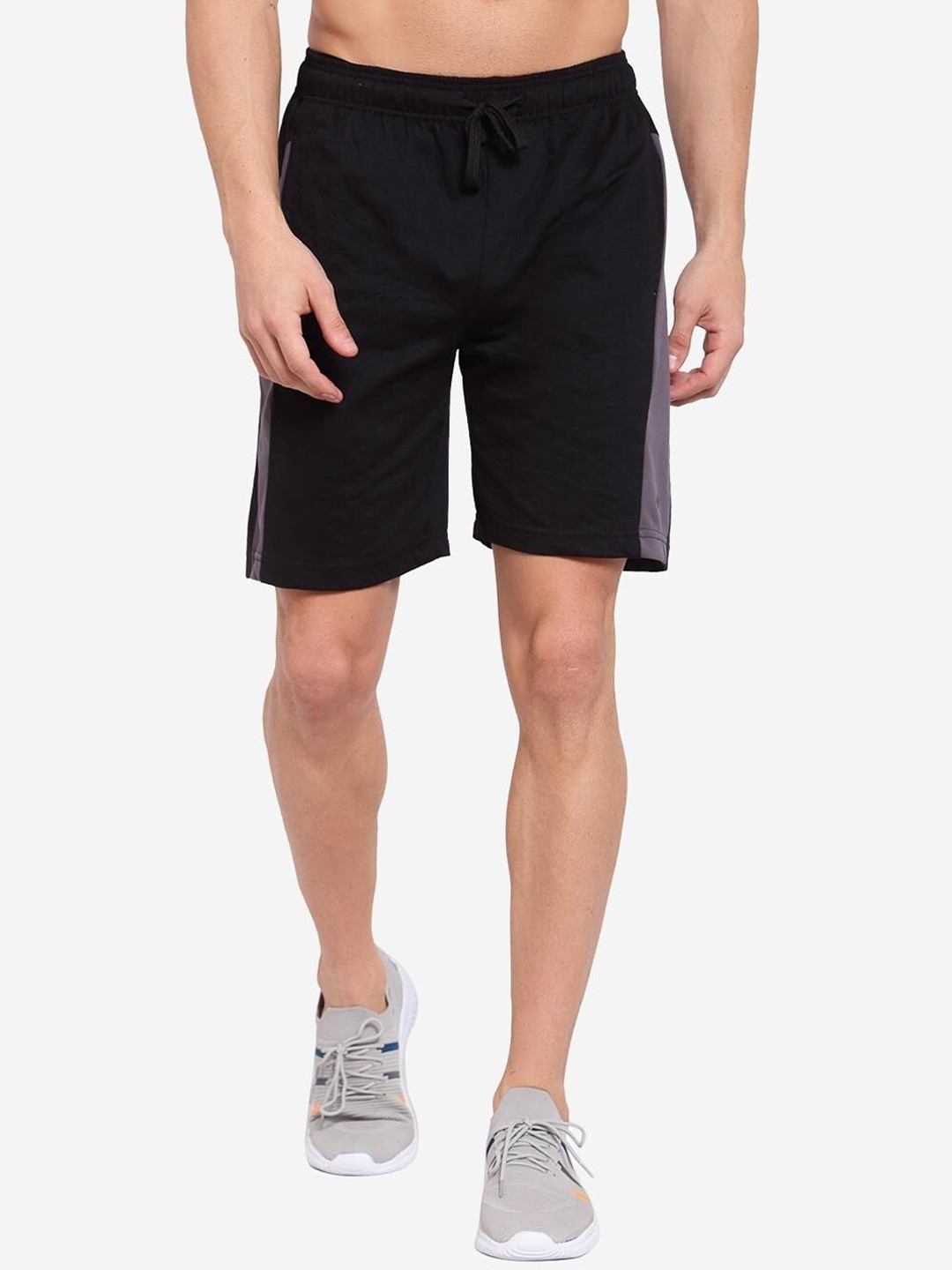 

SPORTO Men Black Sports Shorts