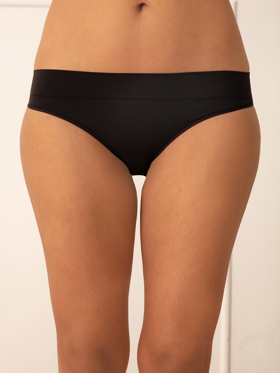 

Nykd Women Black Super Stretch Bikini Briefs