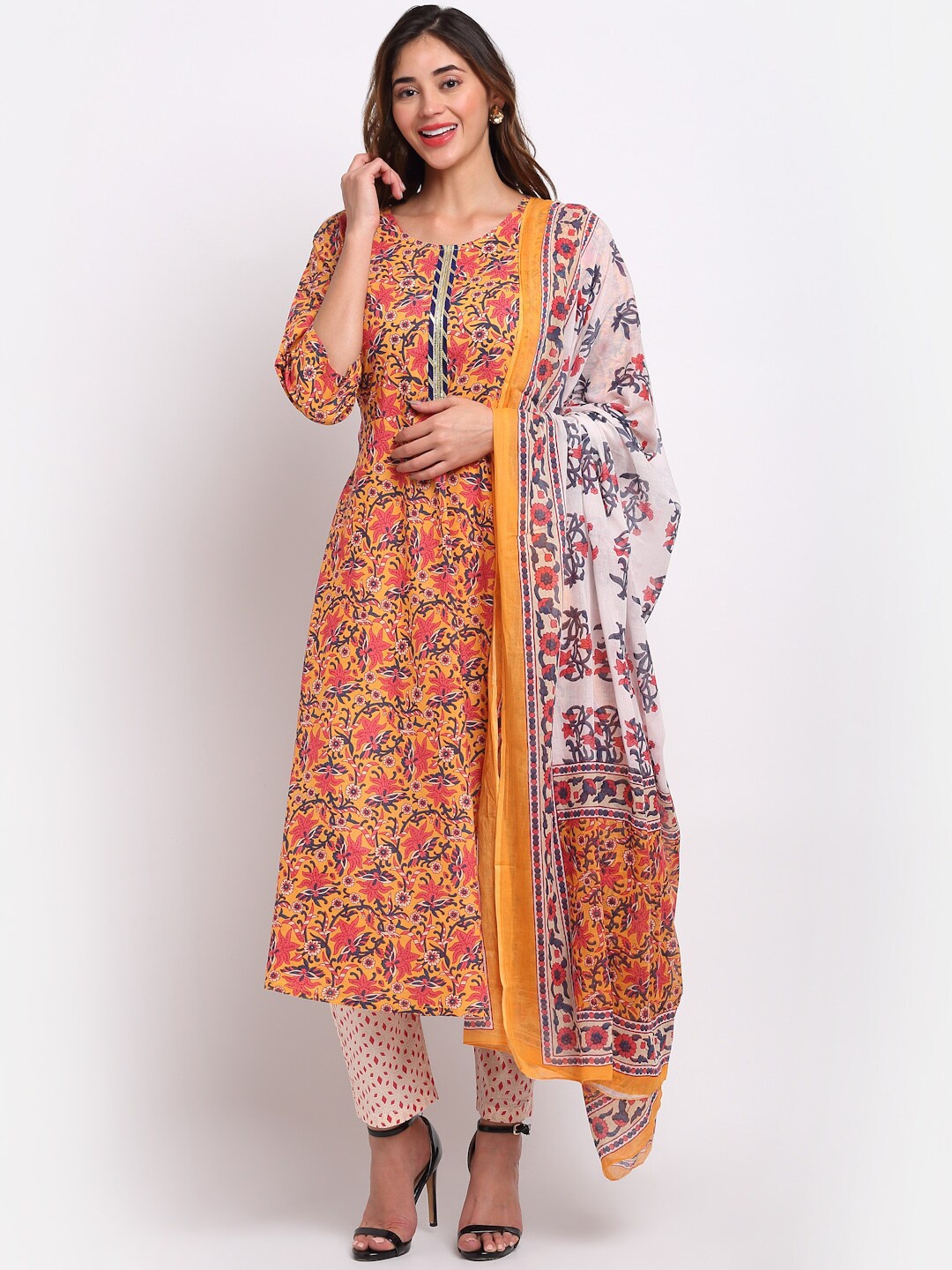 

ANAISA Women Mustard Floral Printed Panelled Gotta Patti Pure Cotton Kurta Set