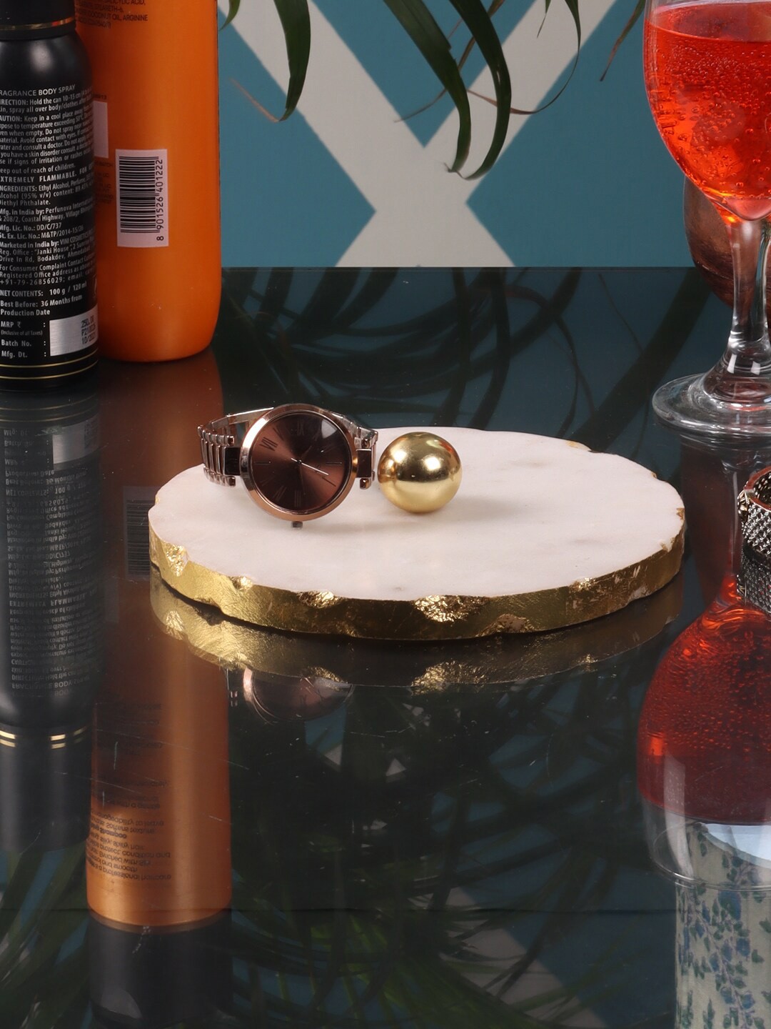 

NikkisPride White Gold-Toned Textured Marble Platter With Metal Piece Attachment