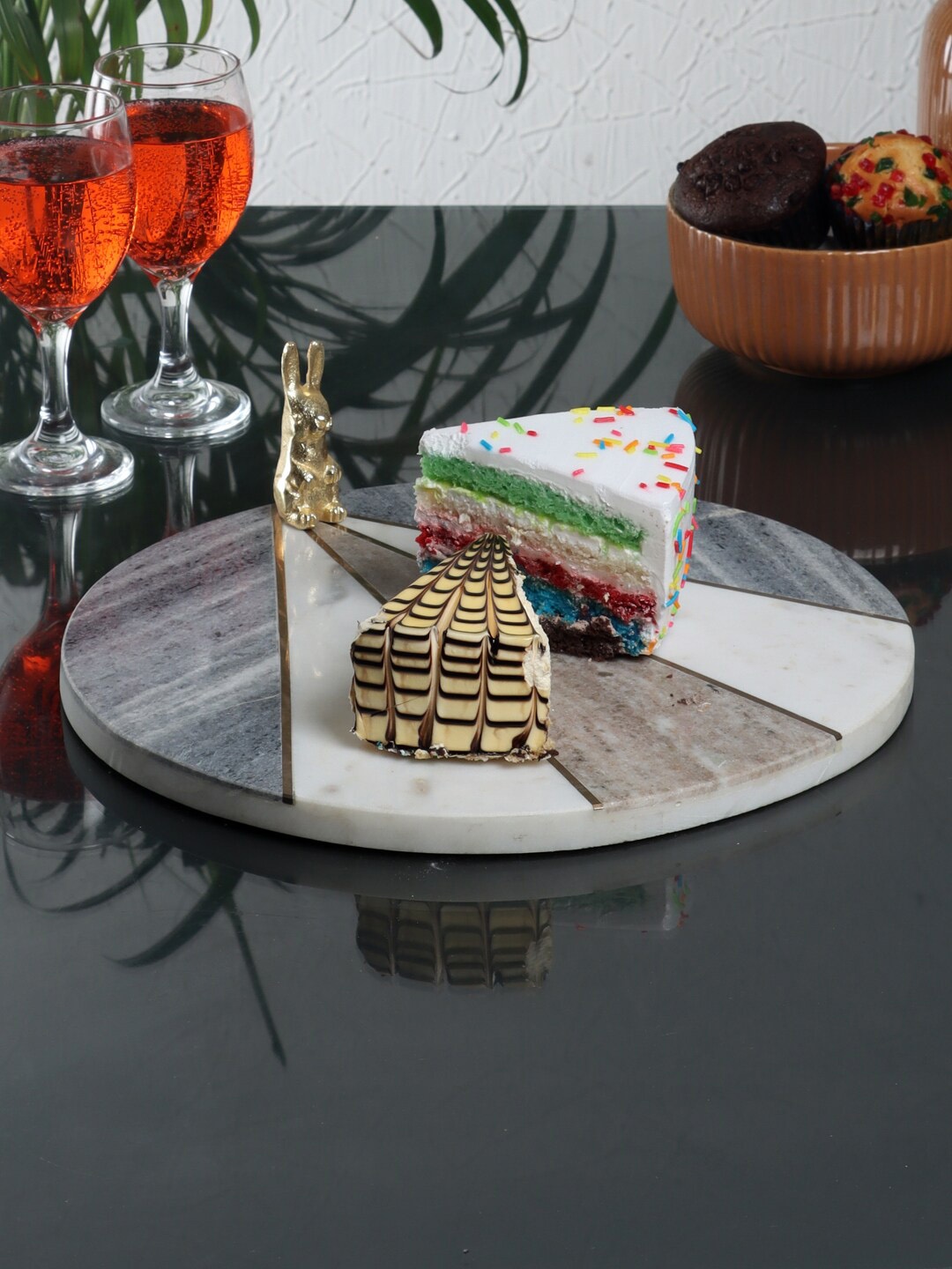 

NikkisPride Round Marble Platter With Gold Finish Metal Piece Attachment, White