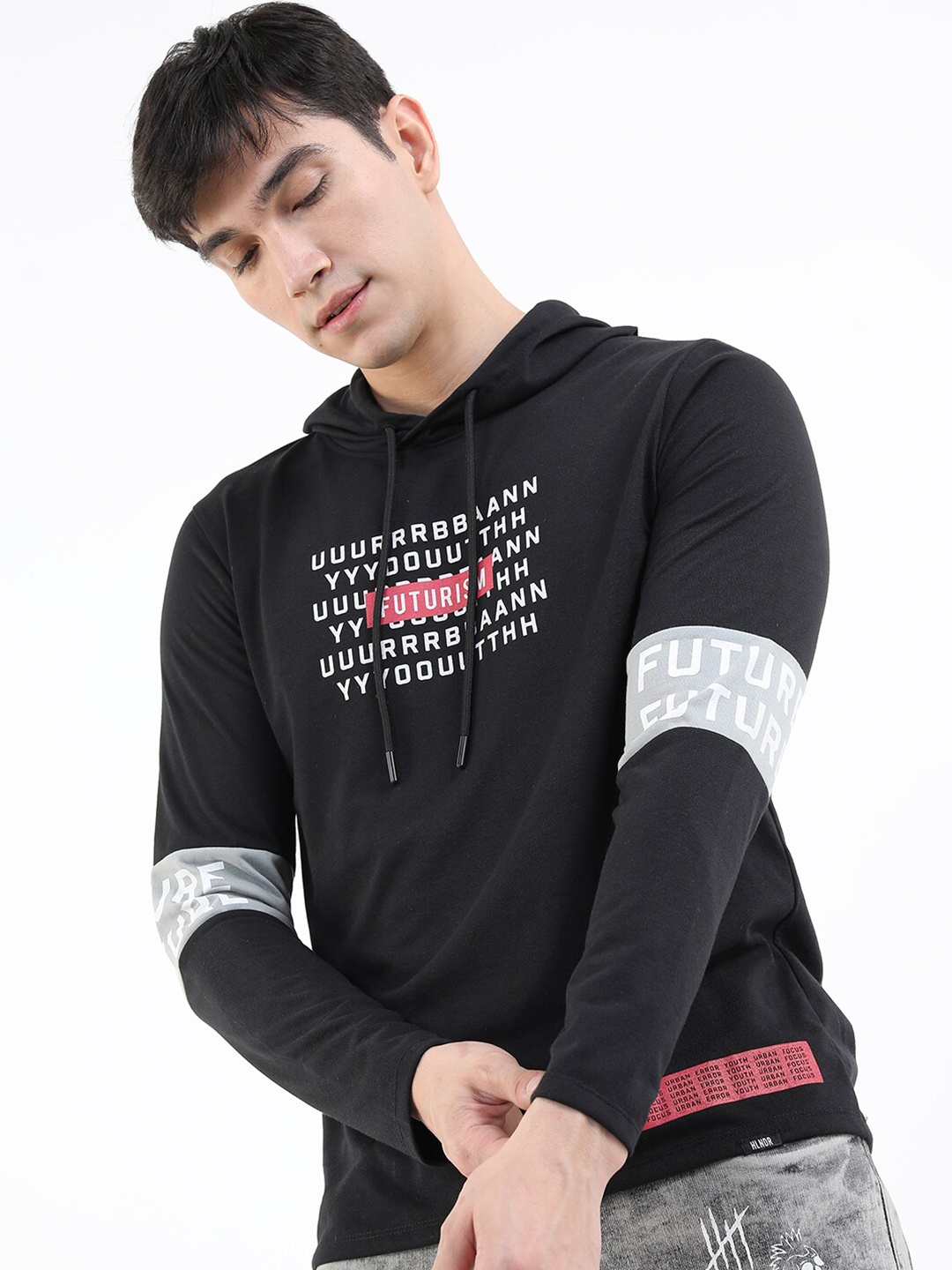 HIGHLANDER Men Black Typography Printed Slim Fit T-shirt