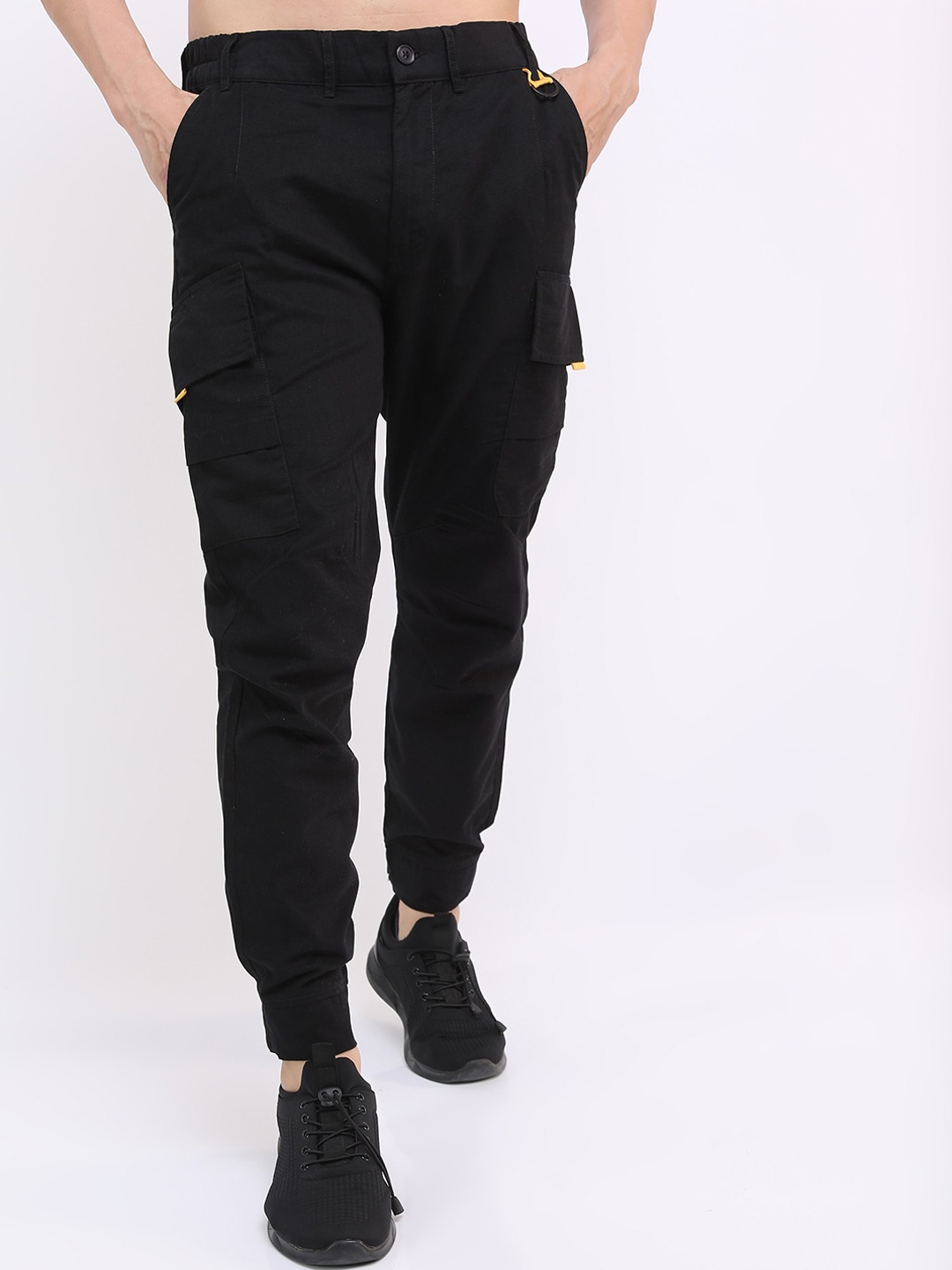 

KETCH Men Black Solid Jogger