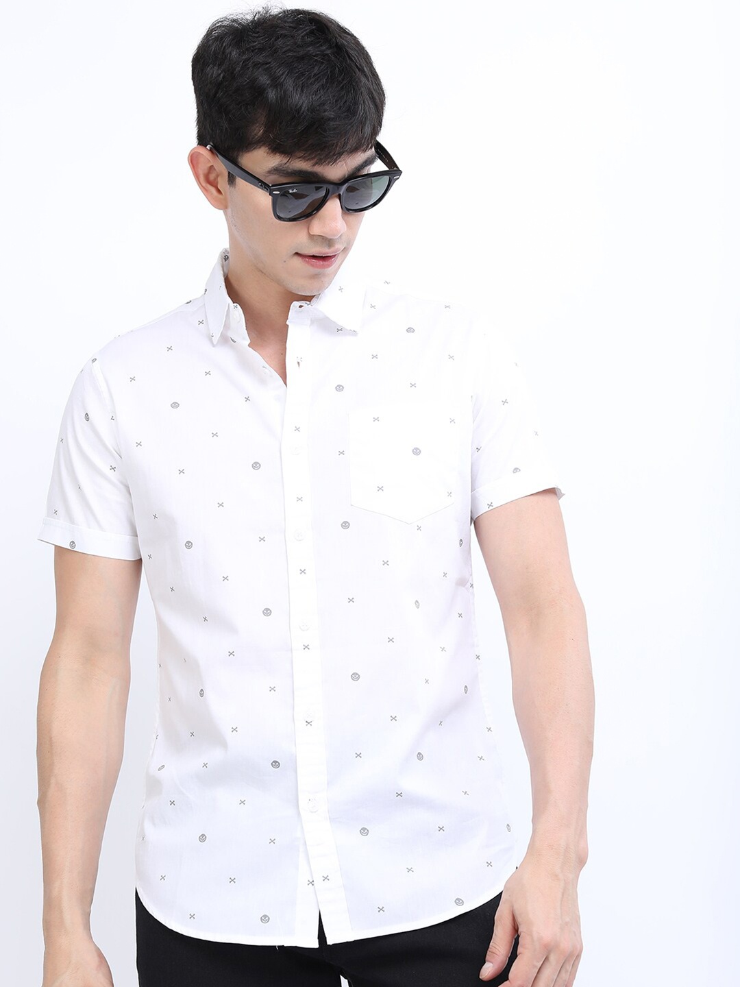 

KETCH Men White Slim Fit Printed Casual Shirt