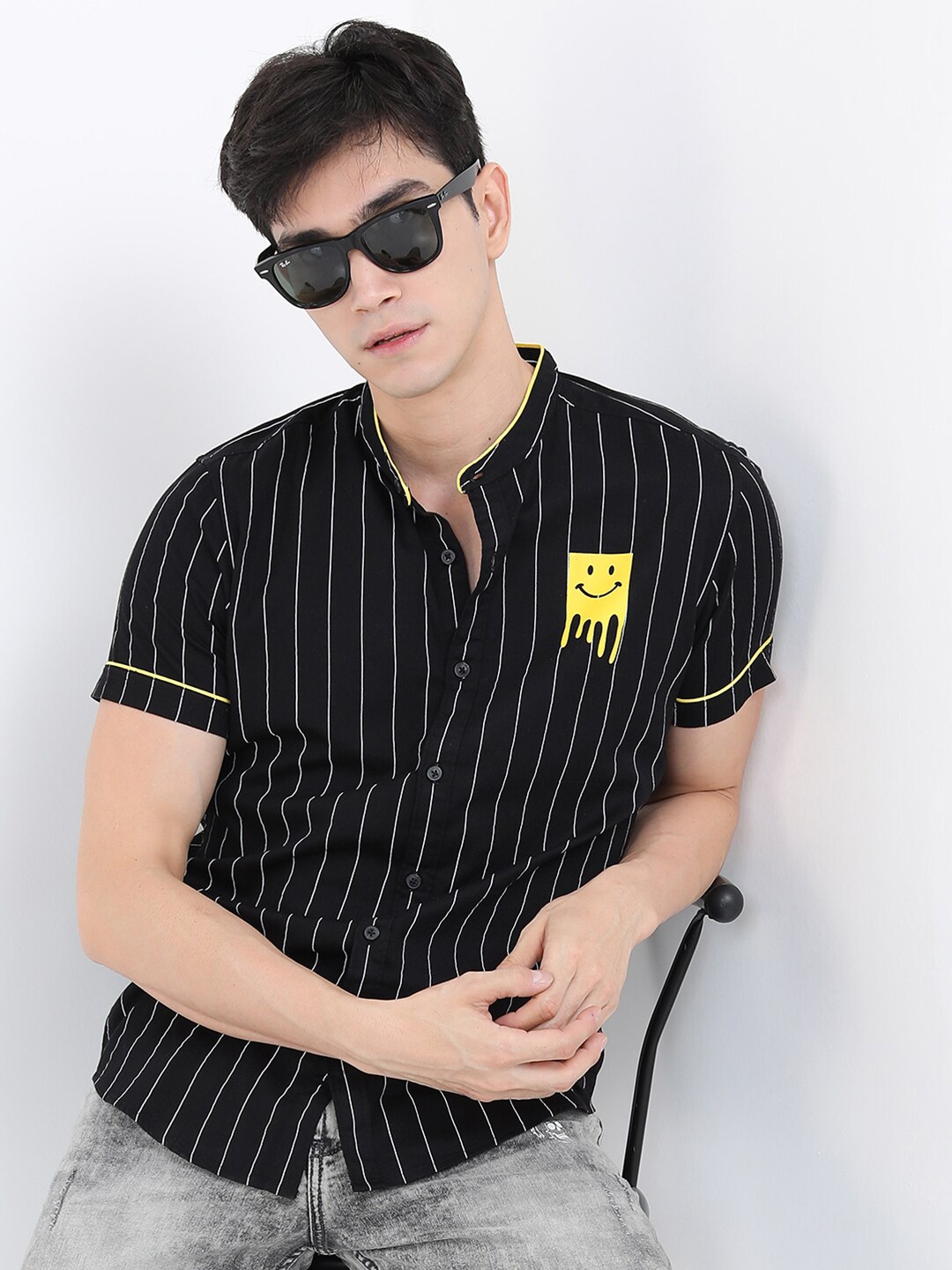 

KETCH Men Black Slim Fit Striped Casual Shirt