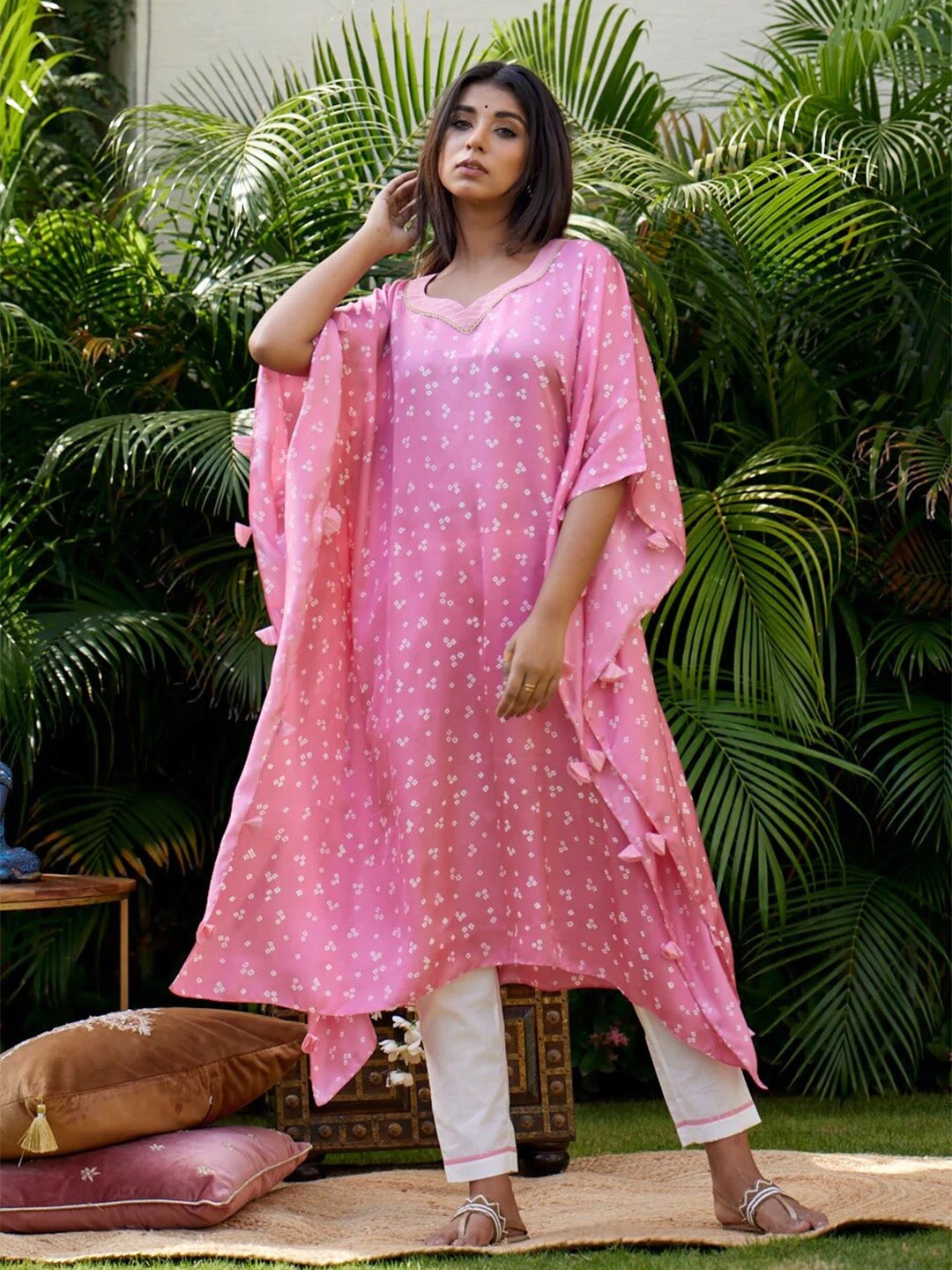 

NANGALIA RUCHIRA Women Pink Bandhani Printed Asymmetric Kaftan Kurta