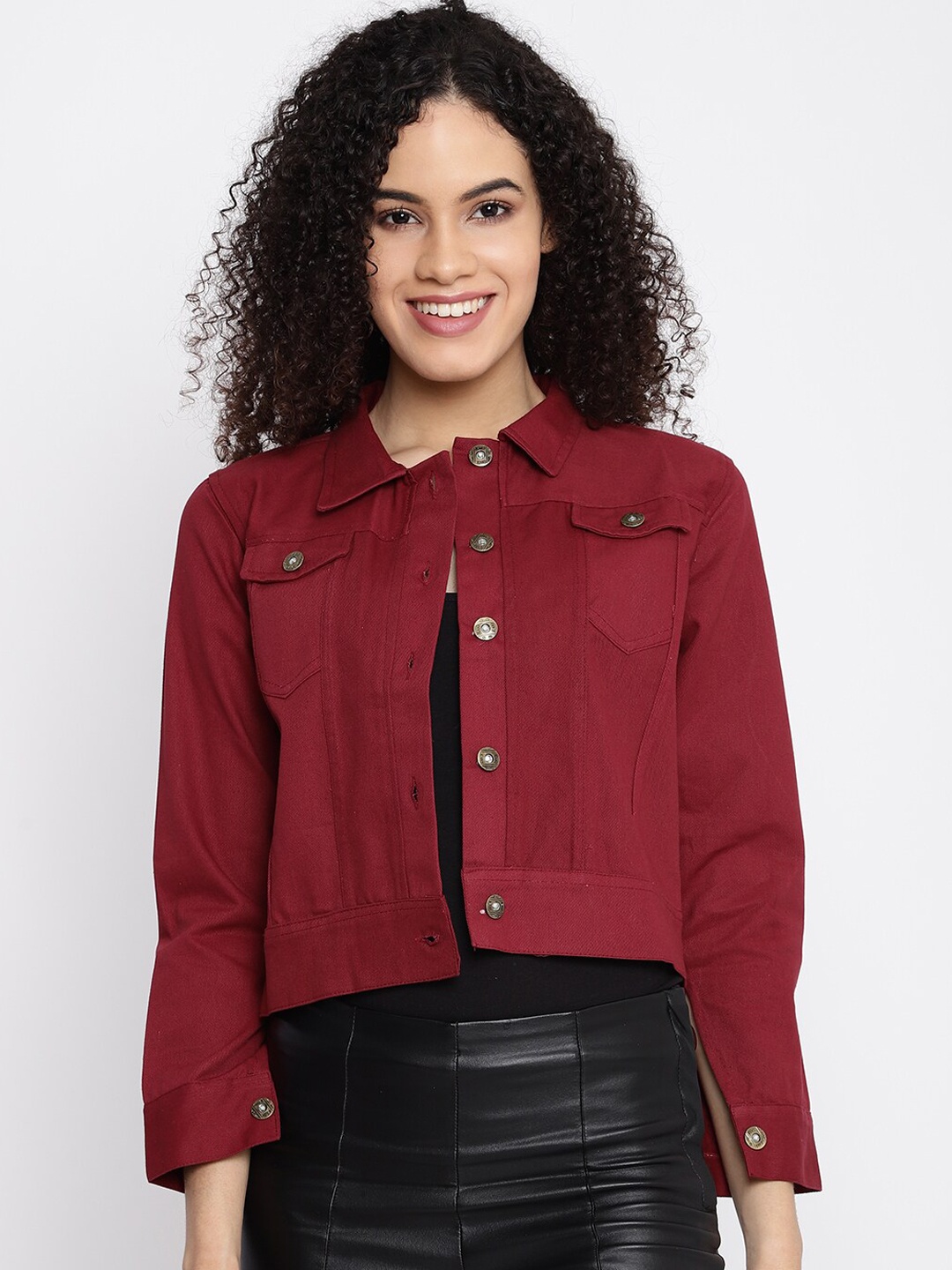 

Anaghakart Women Maroon Crop Denim Jacket