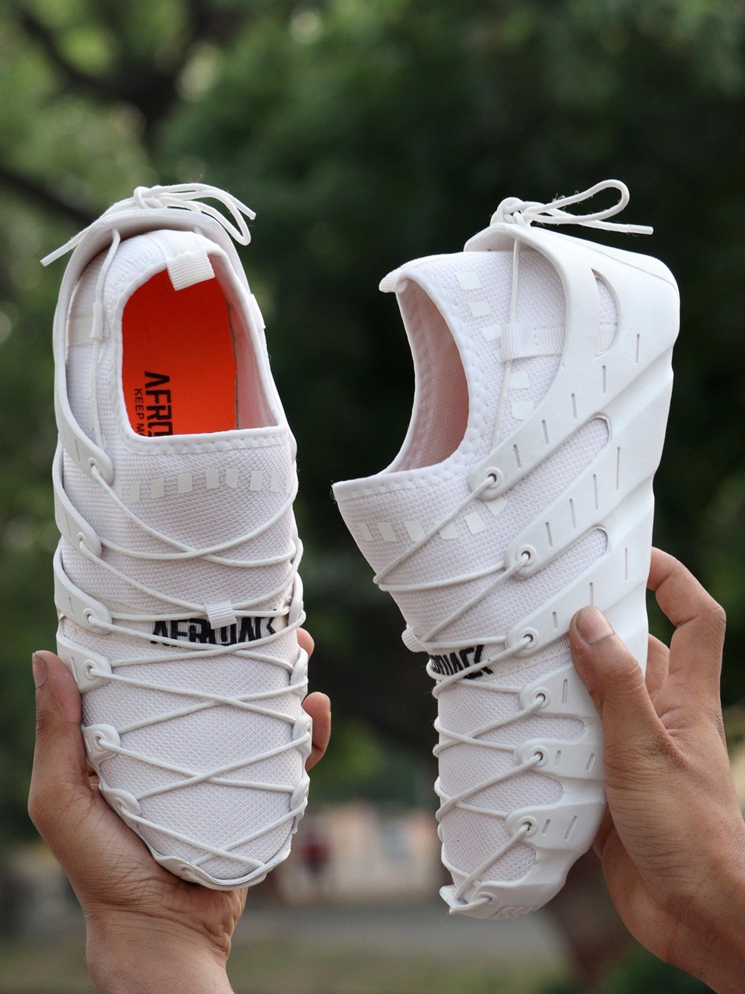 

AfroJack Men White Slip-on Lace-Up Sneakers