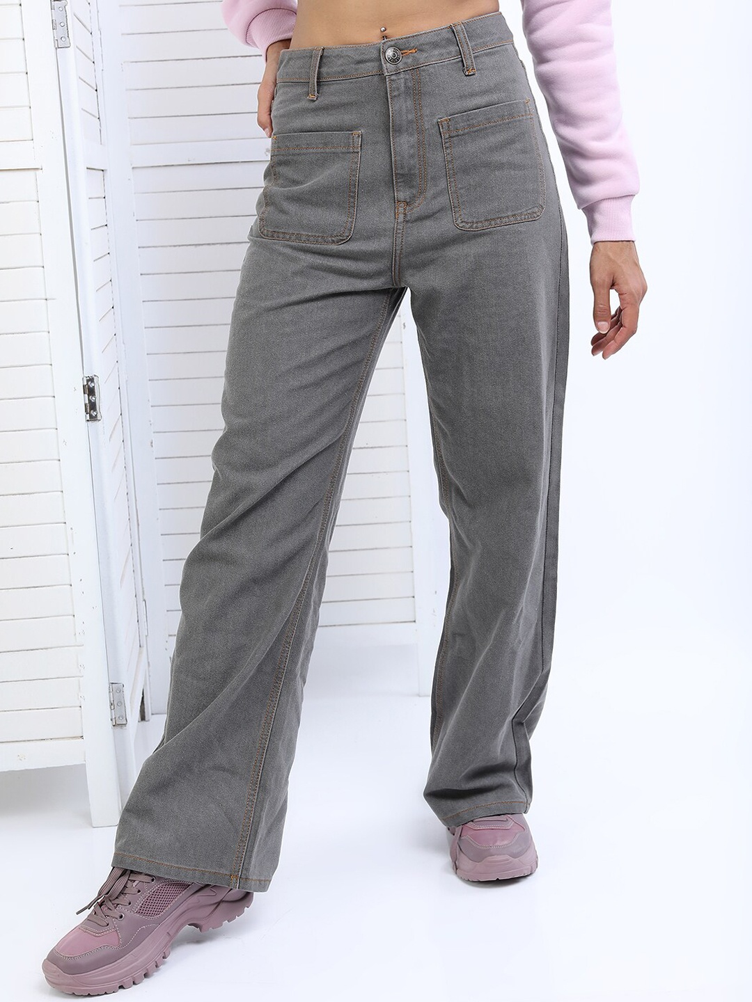 

Tokyo Talkies Women Flared Clean Look Jeans, Grey