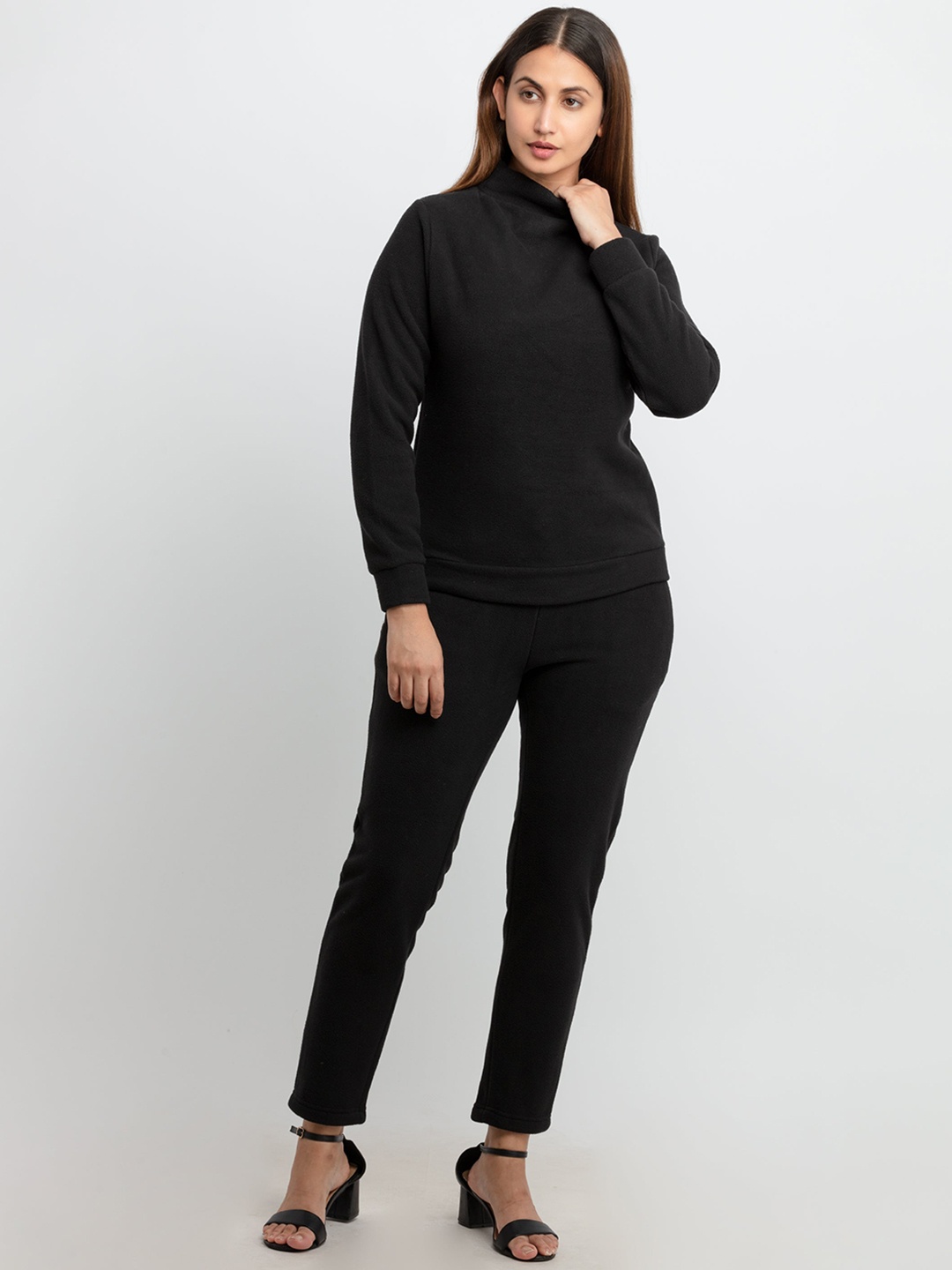 

Status Quo Women Solid Tracksuit, Black