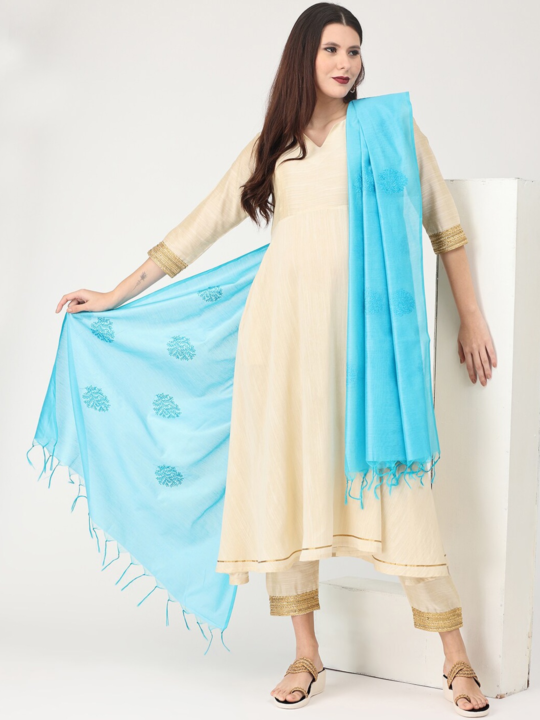 

The Mom Store Women Raw Silk Maternity Kurta with Trouser & Dupatta, Off white