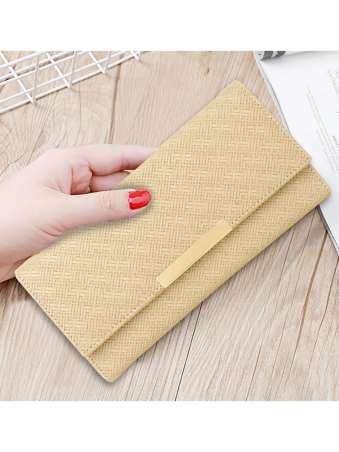 

Bag Pepper Women Beige Textured Purse Clutch