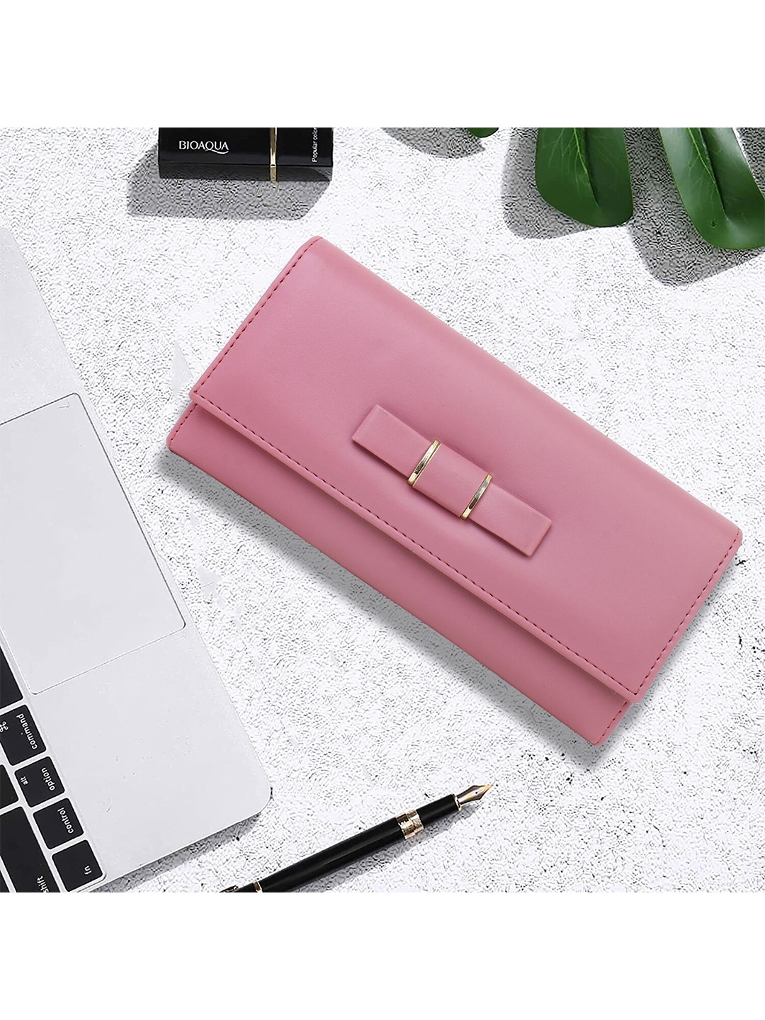 

Bag Pepper Pink Solid Purse Clutch