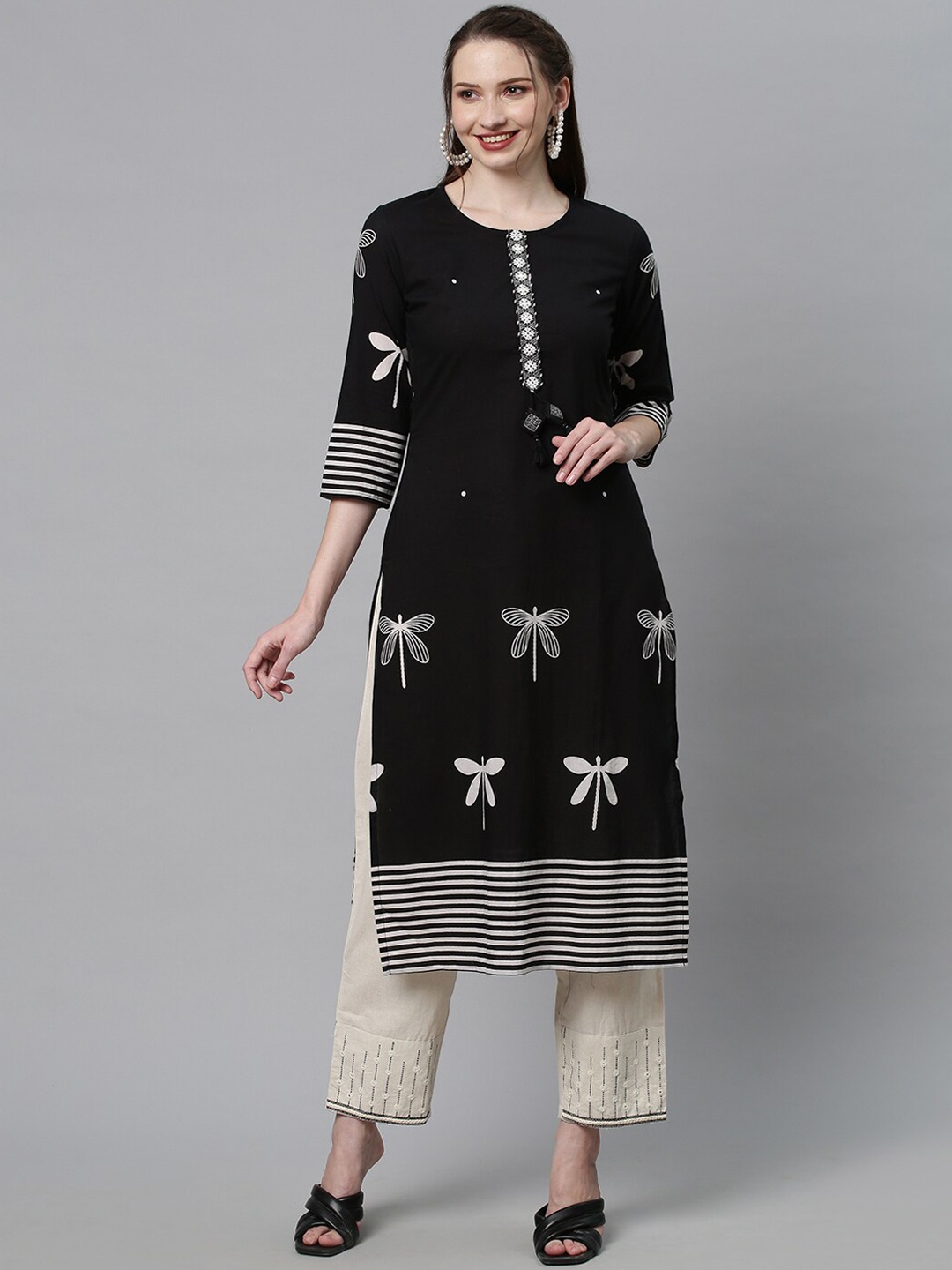 

FASHOR Women Black Floral Printed Pure Cotton Kurta with Trousers & With Dupatta