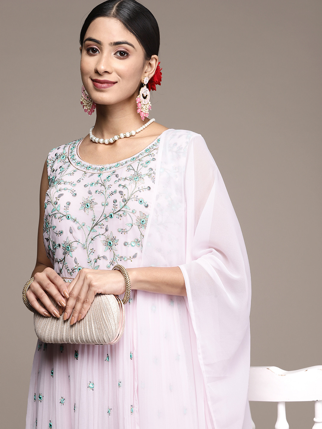 

SAARYA Women Pink & Green Floral Embroidered Thread Work A-Line Kurta Palazzos Dupatta