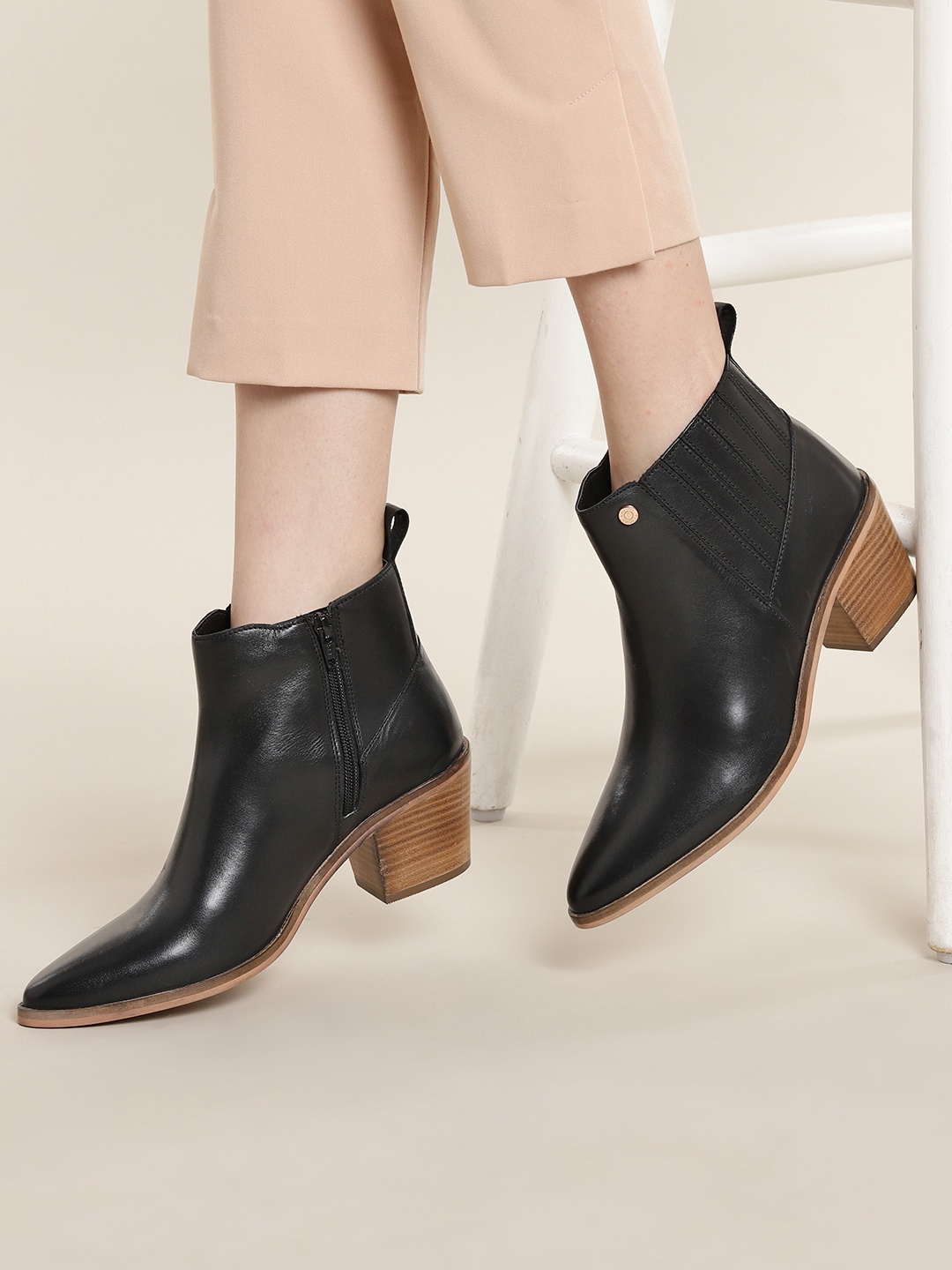 

Nautica Women Solid Mid-Top Leather Block Heel Regular Boots, Black