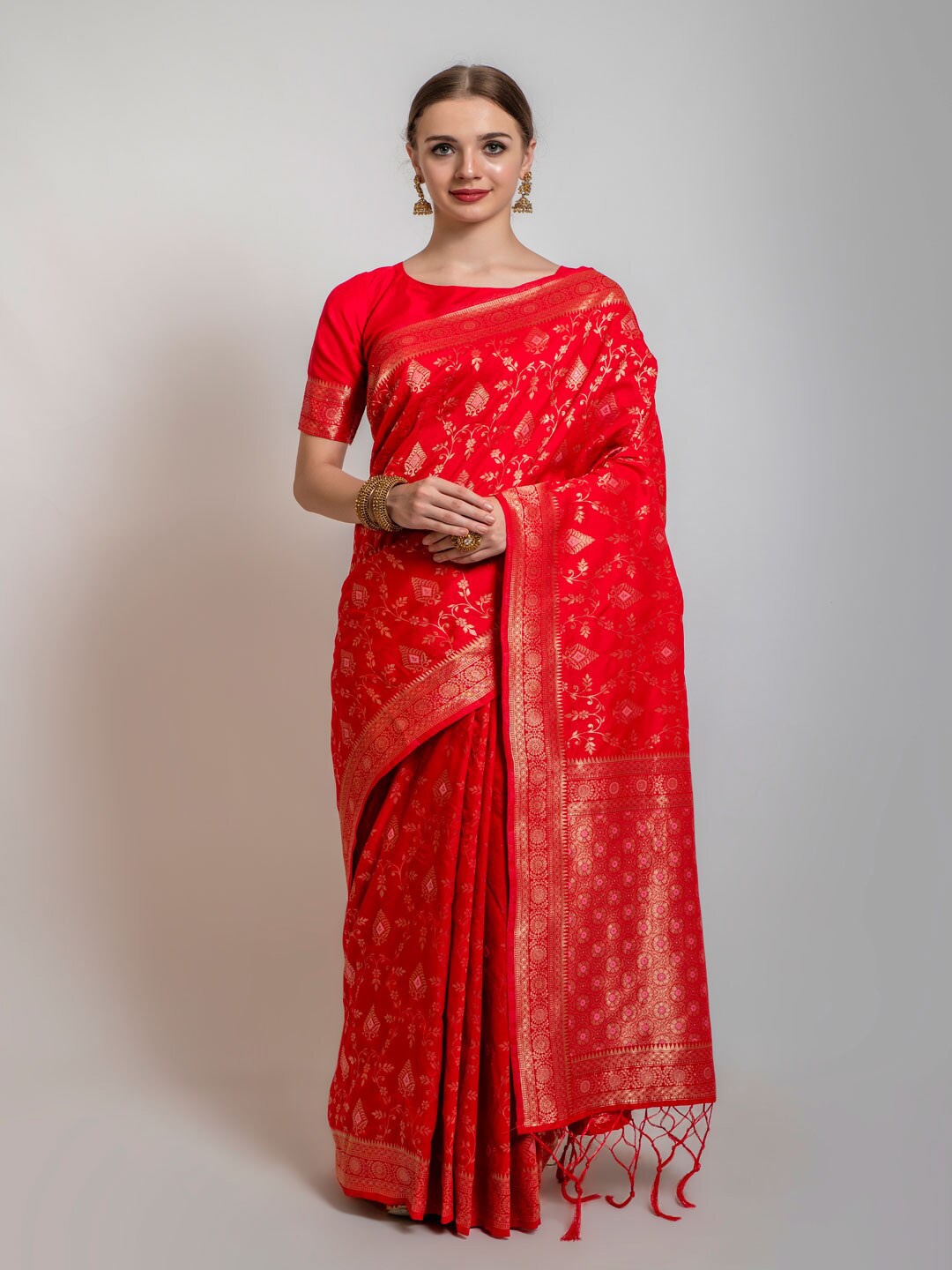 

Lilots Red & Gold-Toned Ethnic Motifs Zari Banarasi Saree